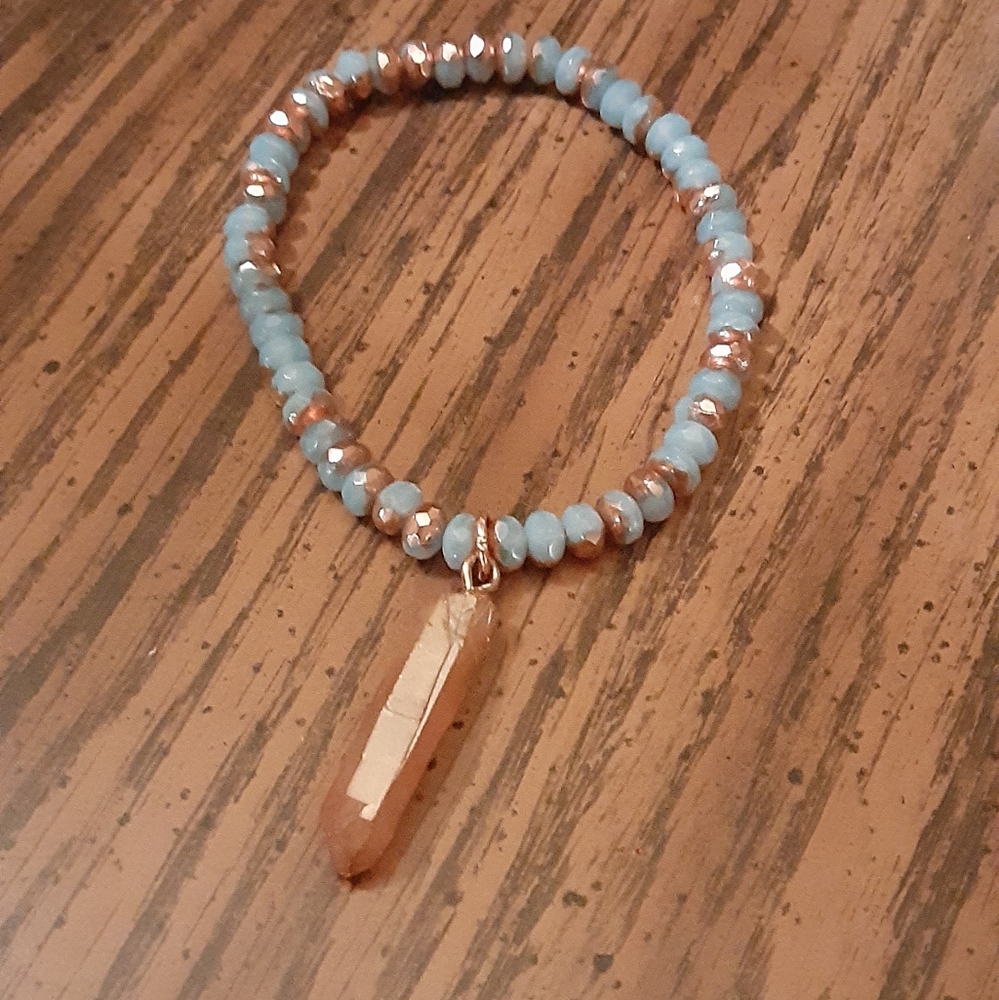 Handcrafted stretch bracelet